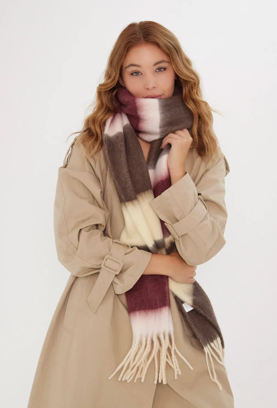BIANCA Fluffy Soft Chunky Scarf in Burgundy Stripe - Image 5