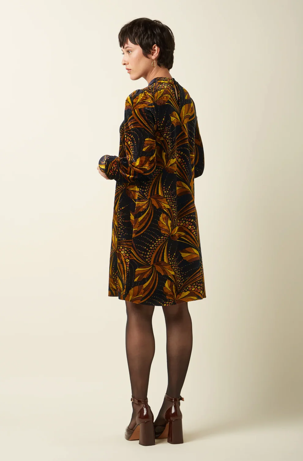 SANDY Velvet High Neck Swing Dress in Shimmy Print - Image 3