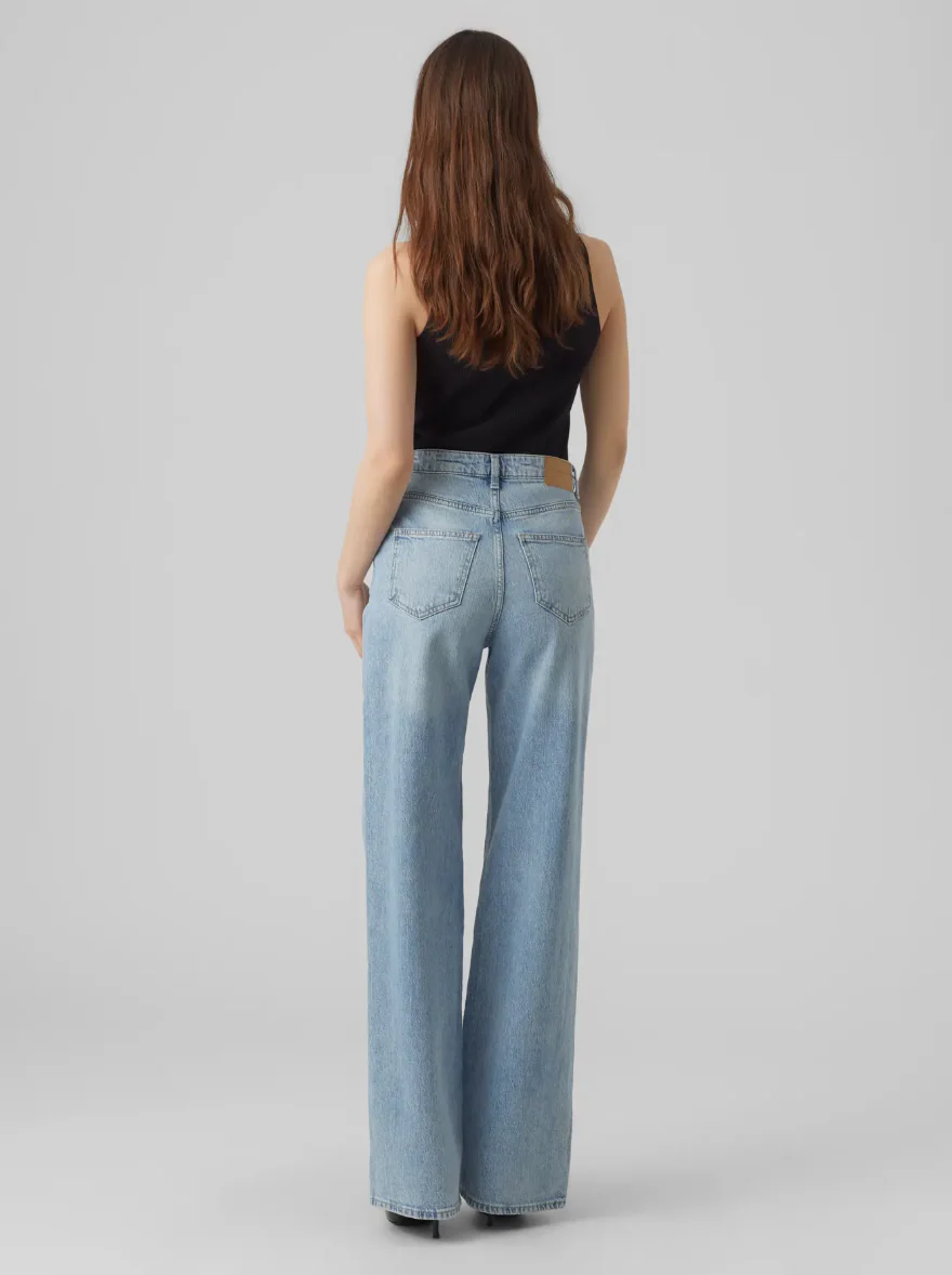 TESSA High Rise Wide Leg Jeans in Light Blue Wash Denim - Image 4